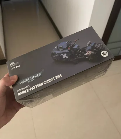 

【SF】JOYTOYS 1/18 Фигурка Warhammer 40K Ultramarines Outriders Prime Модель Подарок