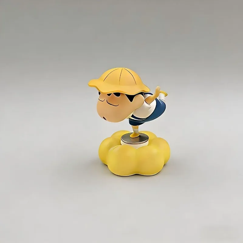 Crayon Shin-chan Q-Version Figur, hochwertiges Design, Cartoon-Anime-Stil, kreatives Auto- und Schreibtisch-Drehmodell, Ornament, Geschenk – Detail 5