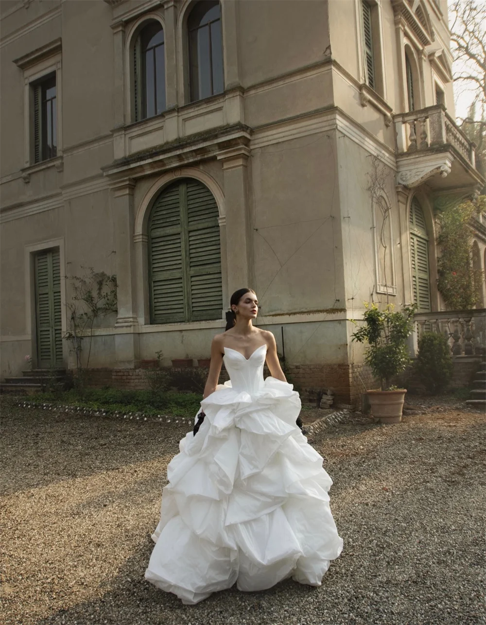 Tokyo White Off the Shoulder Customized Wedding Party Detachable Sleeves Zip Back Bridal Gown Chic A-Line Wedding Gowns 2026 image 6