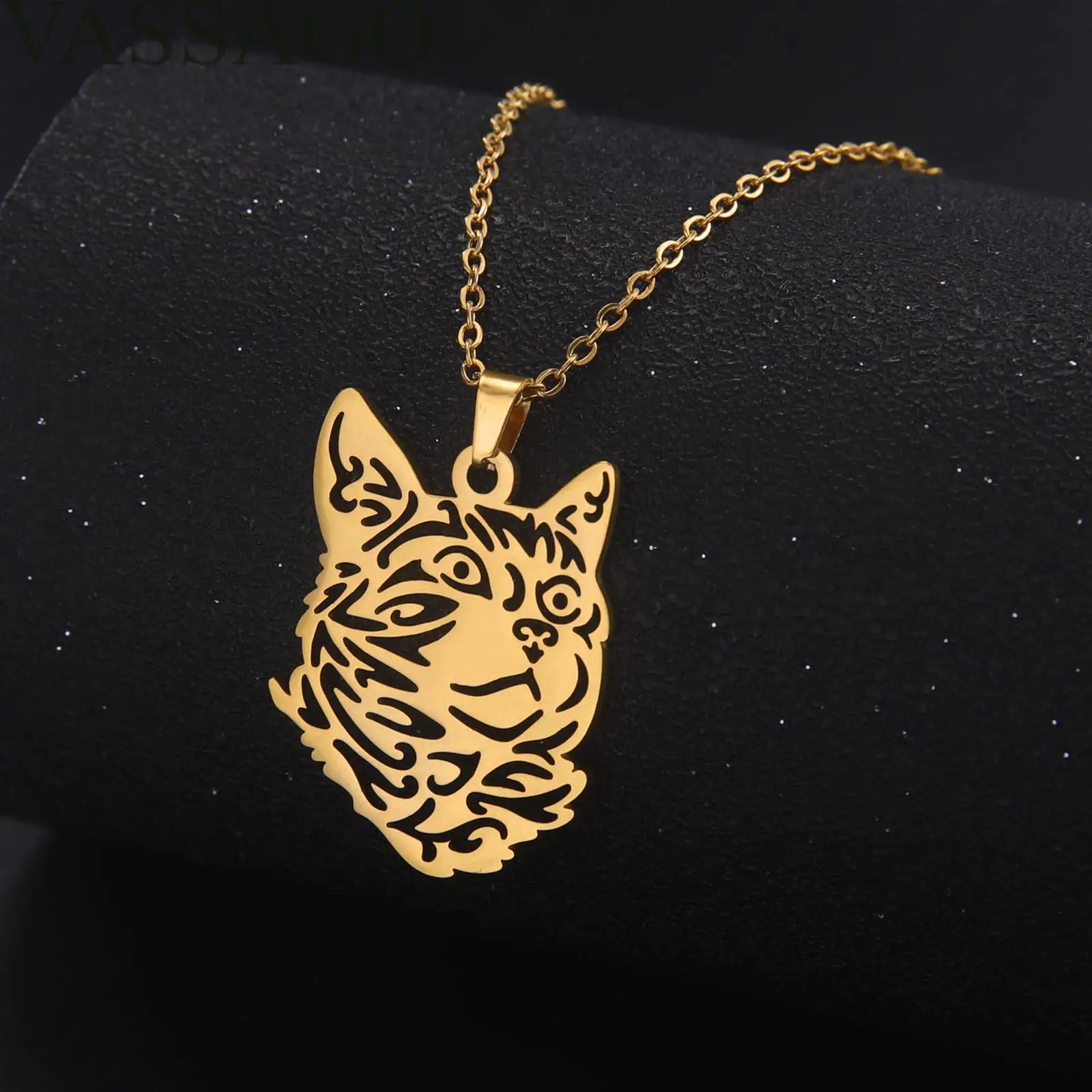 Cat Necklace for Women Men Cat Lover Hollow Out Necklace Cute Cat Face Pendant Necklace Jewellery Gifts for Cat Lovers Friends