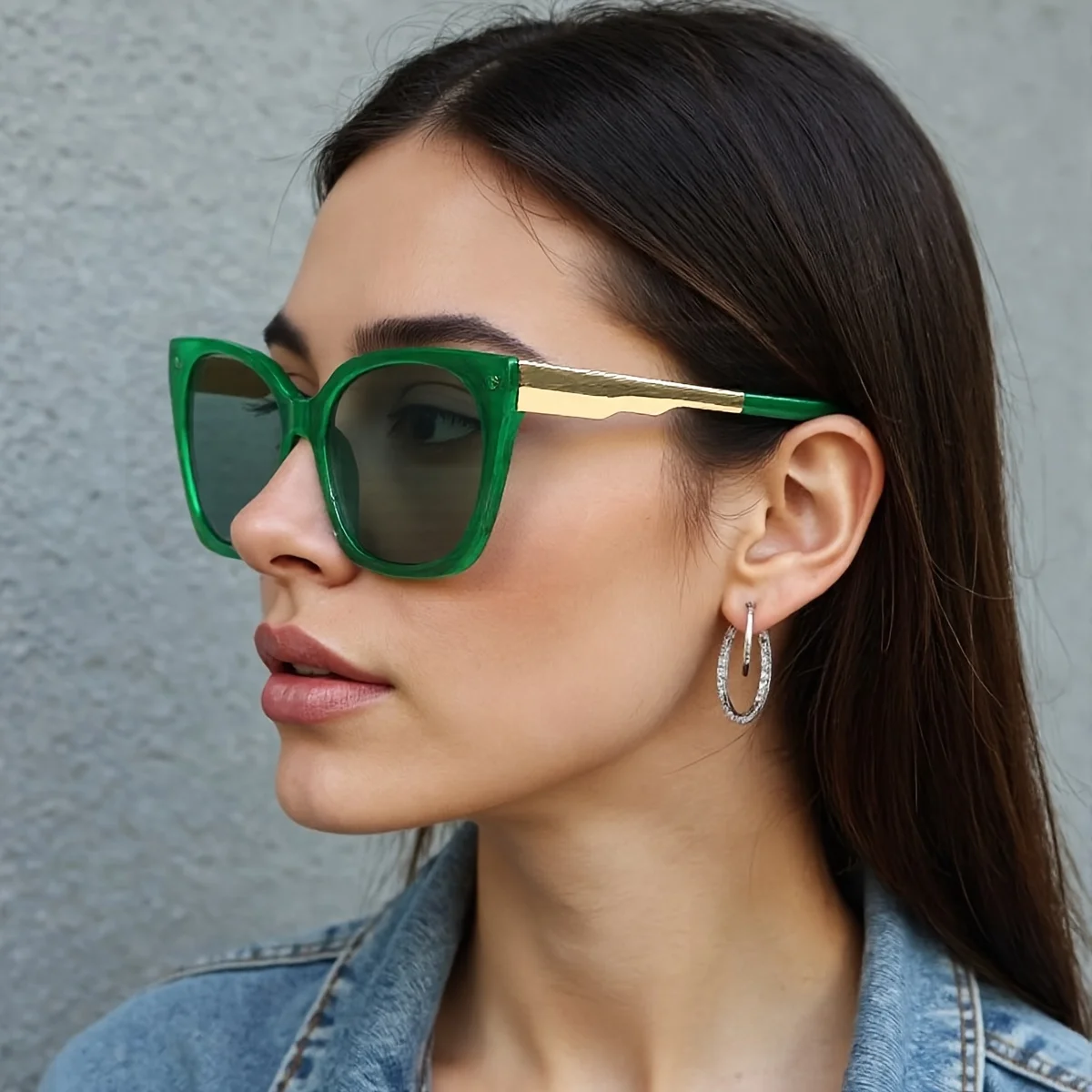 Vintage-Sonnenbrille für Damen, modische, schillernde Brille mit rotem Rahmen, grünes goldenes Muster, luxuriöse Gläser, Dekoration, Brille für Damen