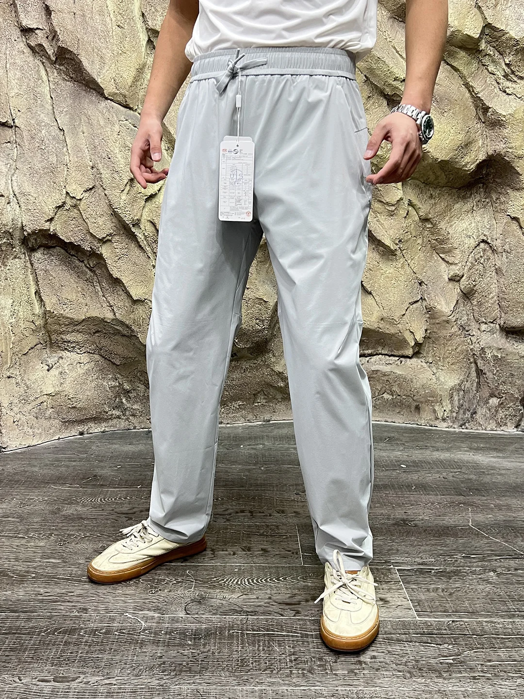 

Ultra-Thin Cooling Laser-Pierced Waterproof Breathable Men's Lightweight Elastic Casual Pants Straight Leg Qui-Dry Spring S...