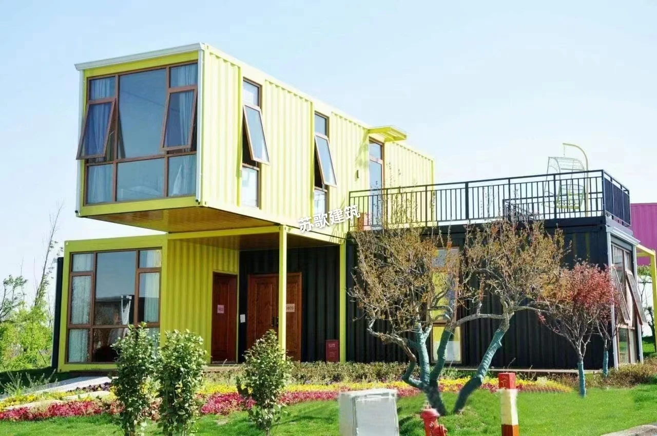 Prefabricated office storage container house, insulated shipping container house, home stay Villa