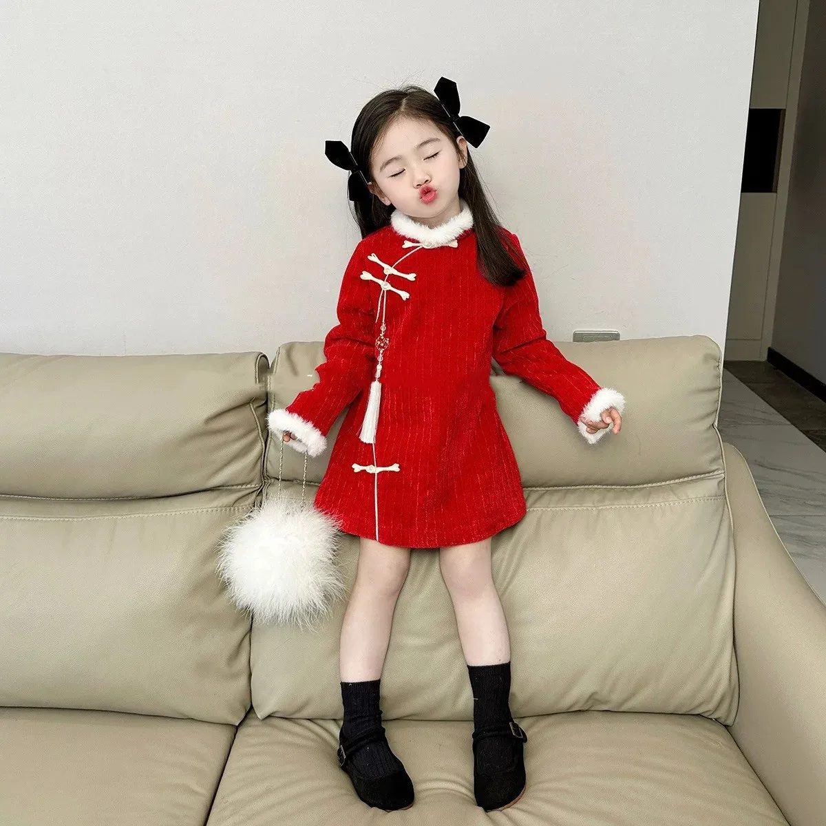 

Girls Velvet Cheongsam Dress Autumn and Winter New Style Red Children's Chinese New Year Dress 90-140CM