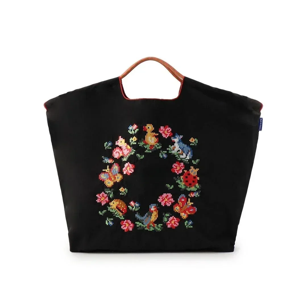 Classic Fashion Trend Portable Shopping Bag With Logo Embroidered Versatile Large Capacity Bag