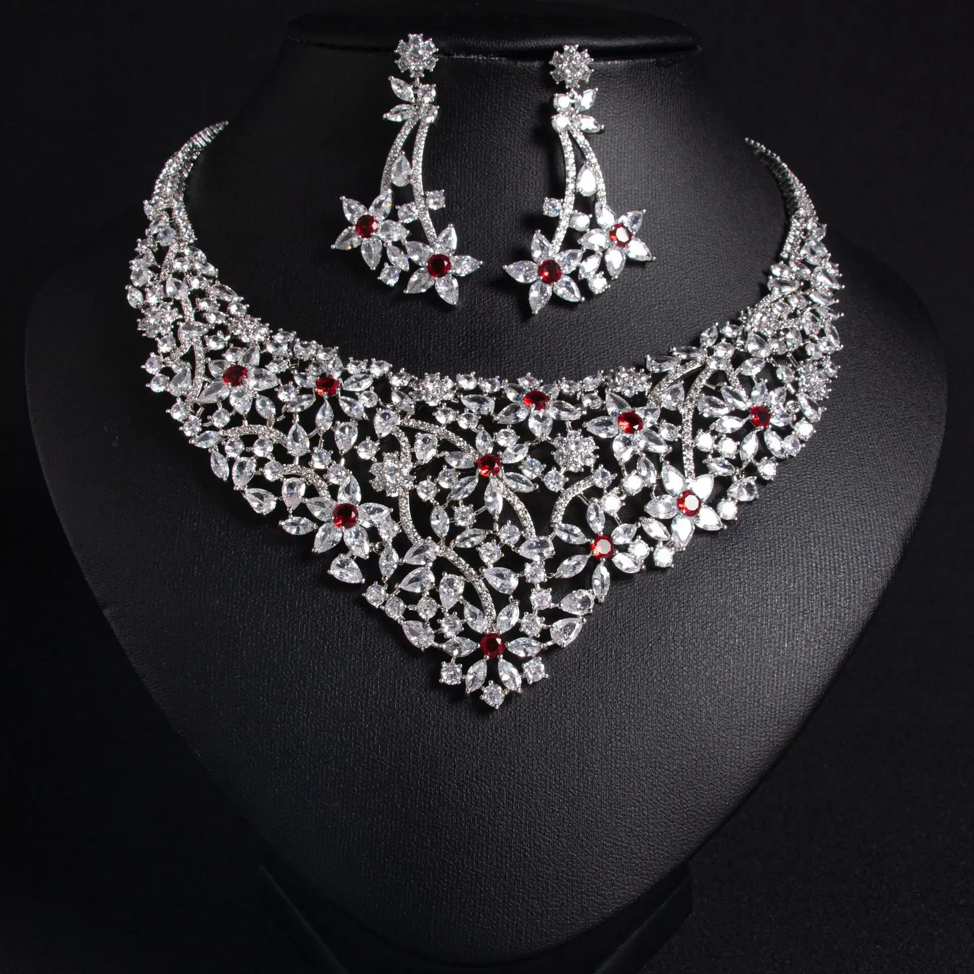 

CHKAWOCI Vintage Necklace 2-piece Valentine's Day gift Leaves Flowers Exaggerated Luxury jewelry Bridal Wedding accessories