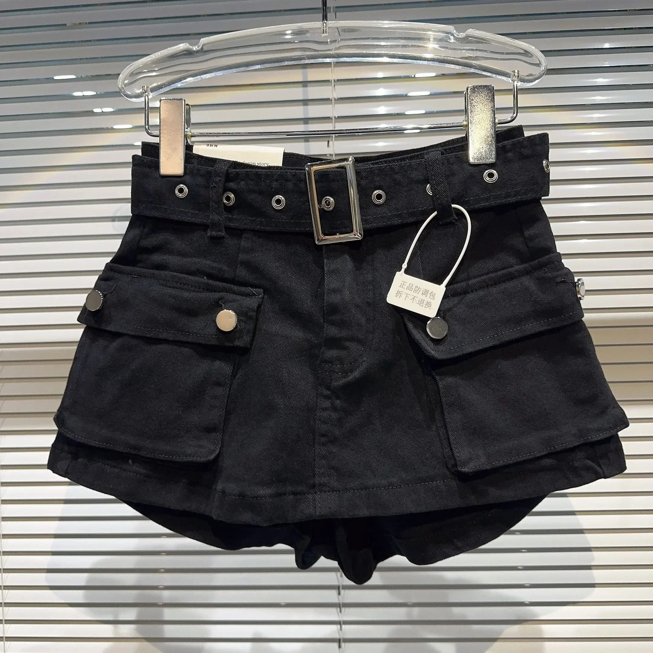 Fashion 2023 Women's Autumn New Three-Point Denim Shorts Retro Pocket Belt Straight Slim-fit Shorts Solid Color Short Pants