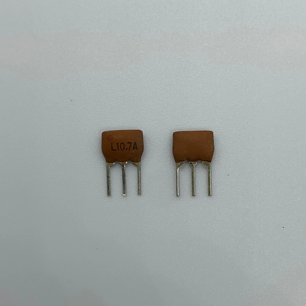 10PCS/ ceramic filter LT10.7MA5 10.7MHZ 10.7MA radio with direct plug 3 feet 280K bandwidth