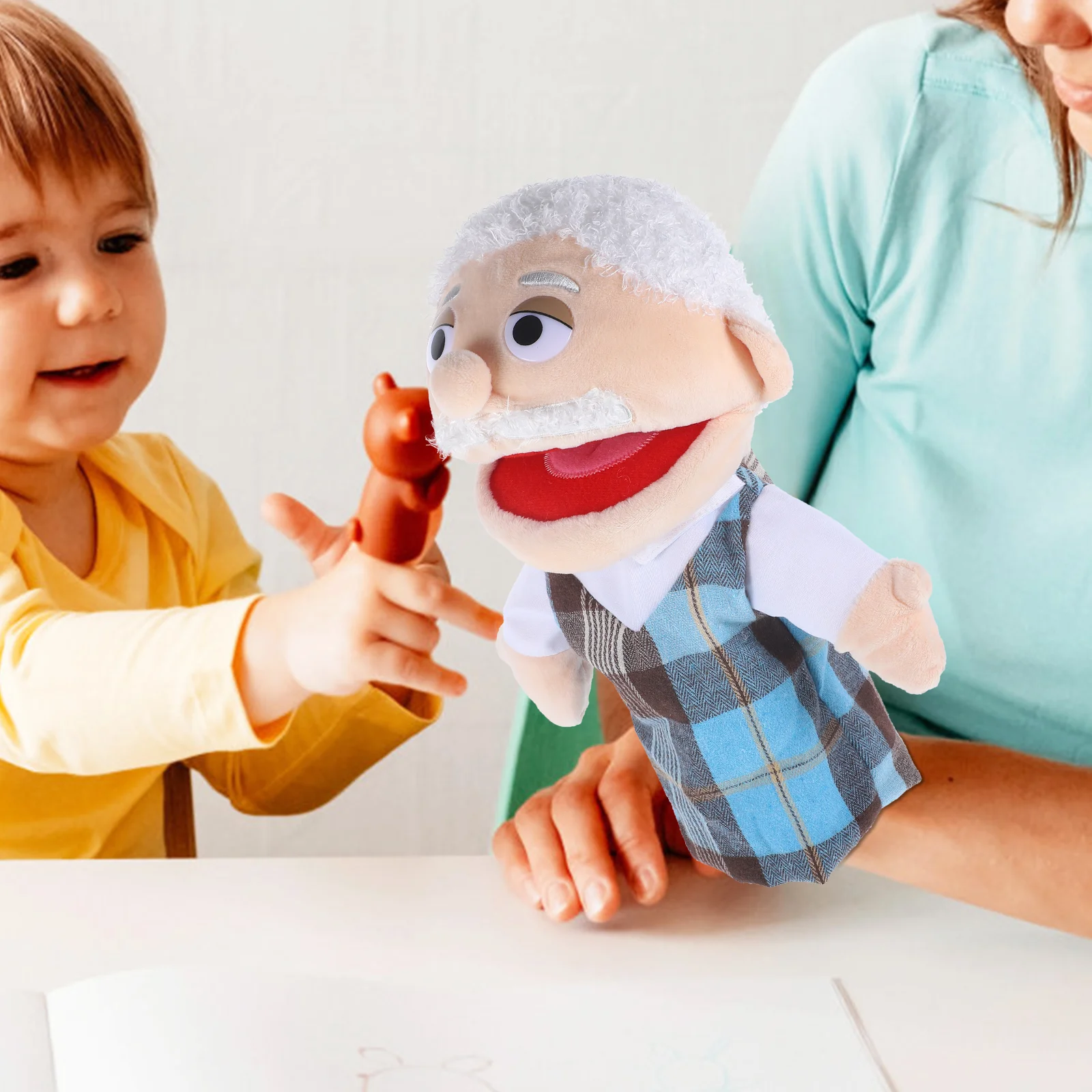 Poupées à main en peluche, marionnette de personnage pour bébés, figurine éducative, jouet réaliste en coton