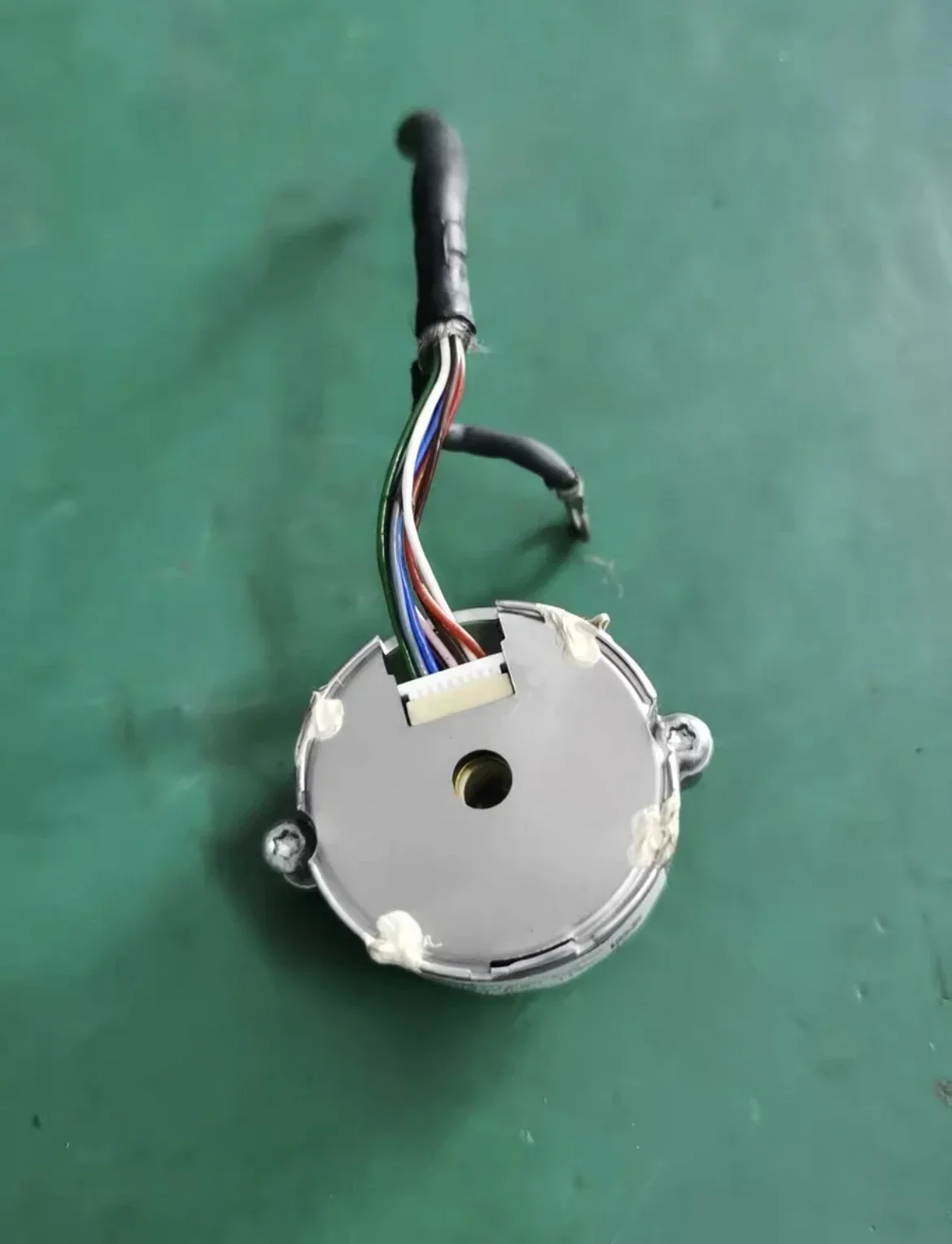 SEK37-HFB0-K02 second-hand encoder, in stock, tested ok， function normally
