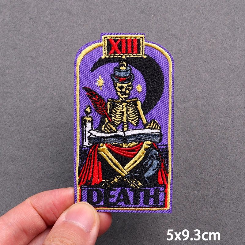 Skull Punk Patch Iron On Patches For Clothing Hip Hop Embroidery Patches On Clothes Sewing Stickers Fusible Badges Decor