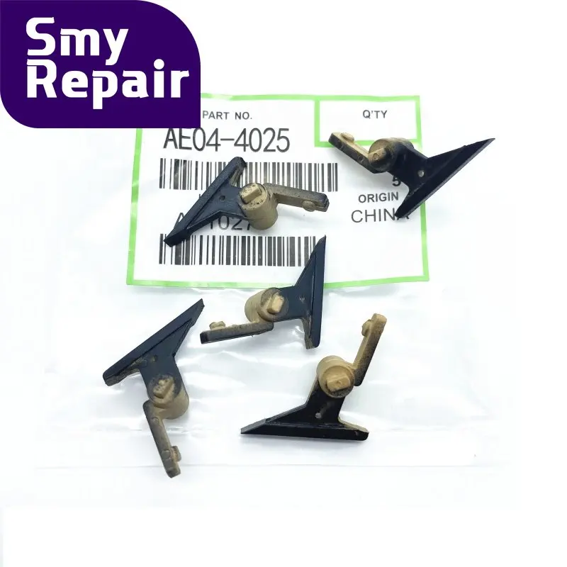 1sets AE04-4025 AE044025 Upper picker finger for Ricoh Aficio 1022 1027 2022 2027 3025 2550 2553 3350 copier spare parts