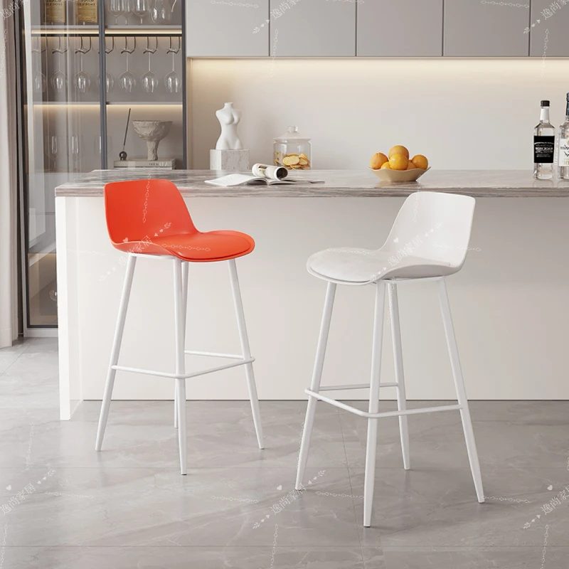 Sgabelli da bar americani di alta qualità Design nero Bancone da balcone Sedia creativa moderna Mobili da bar chaise de per adulti insoliti