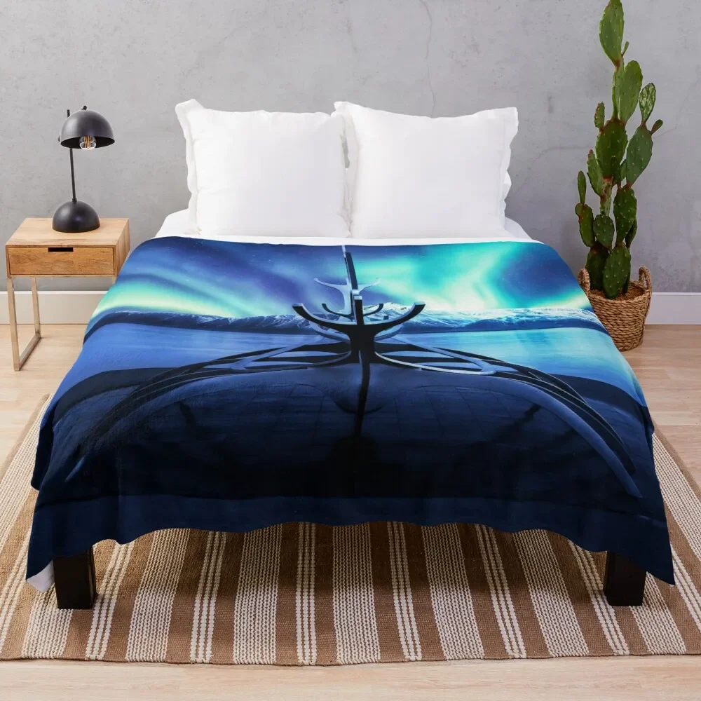 Northern Lights at Sun Voyager Iceland Throw Blanket Flannel Blankets Sofas Of Decoration Blankets