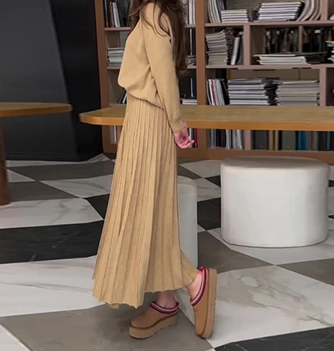 Two Piece Set Women Outfit Spring Solid Color Round Neck Long Sleeved Pullover Top & Casual High Waist Pleated Long Skirt Set