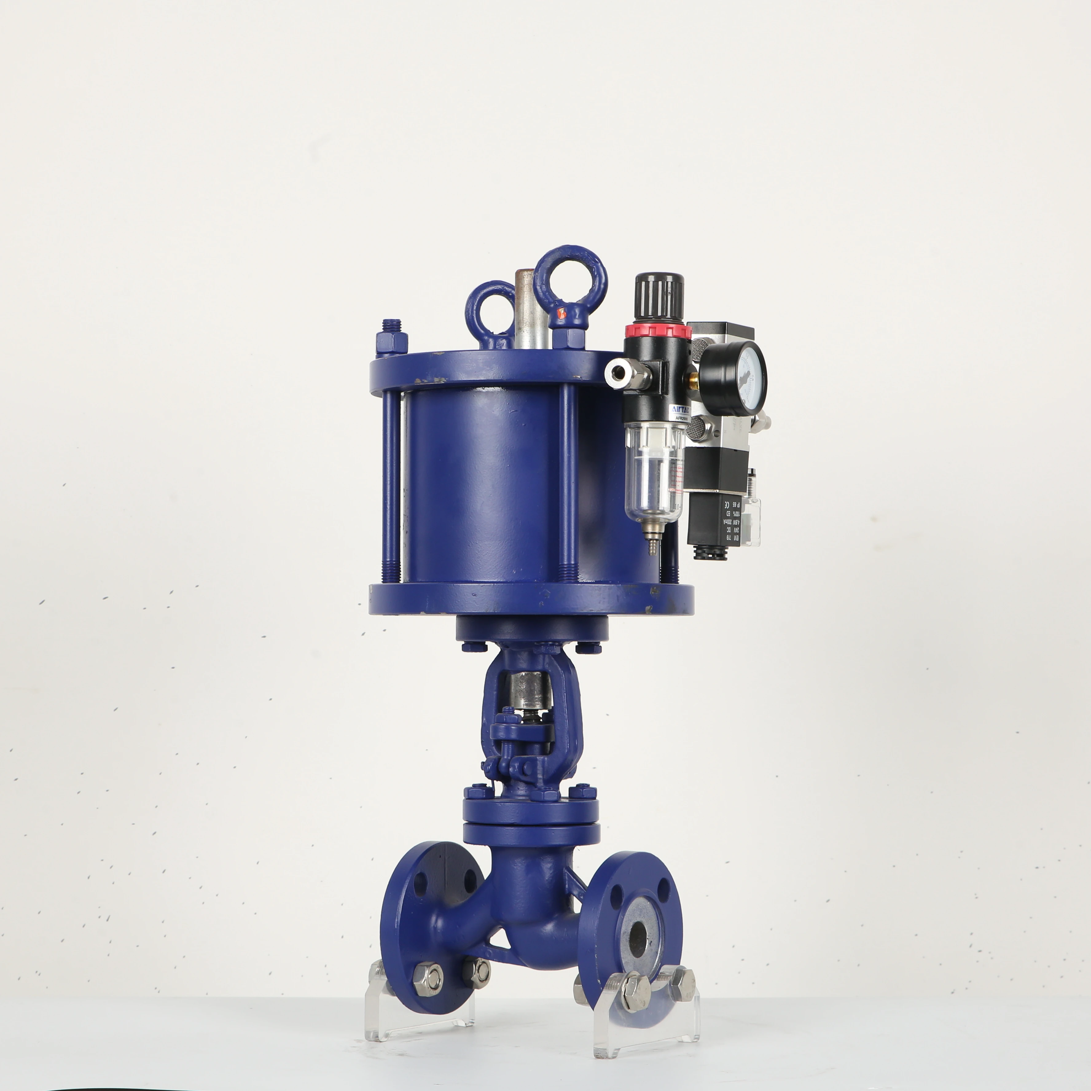 DN50 PN 1.6 300LB WCB CF8M Pneumatic Globe Valve PTFE Hydraulic Pneumatic Gas Control Valve For Water Manual Power High