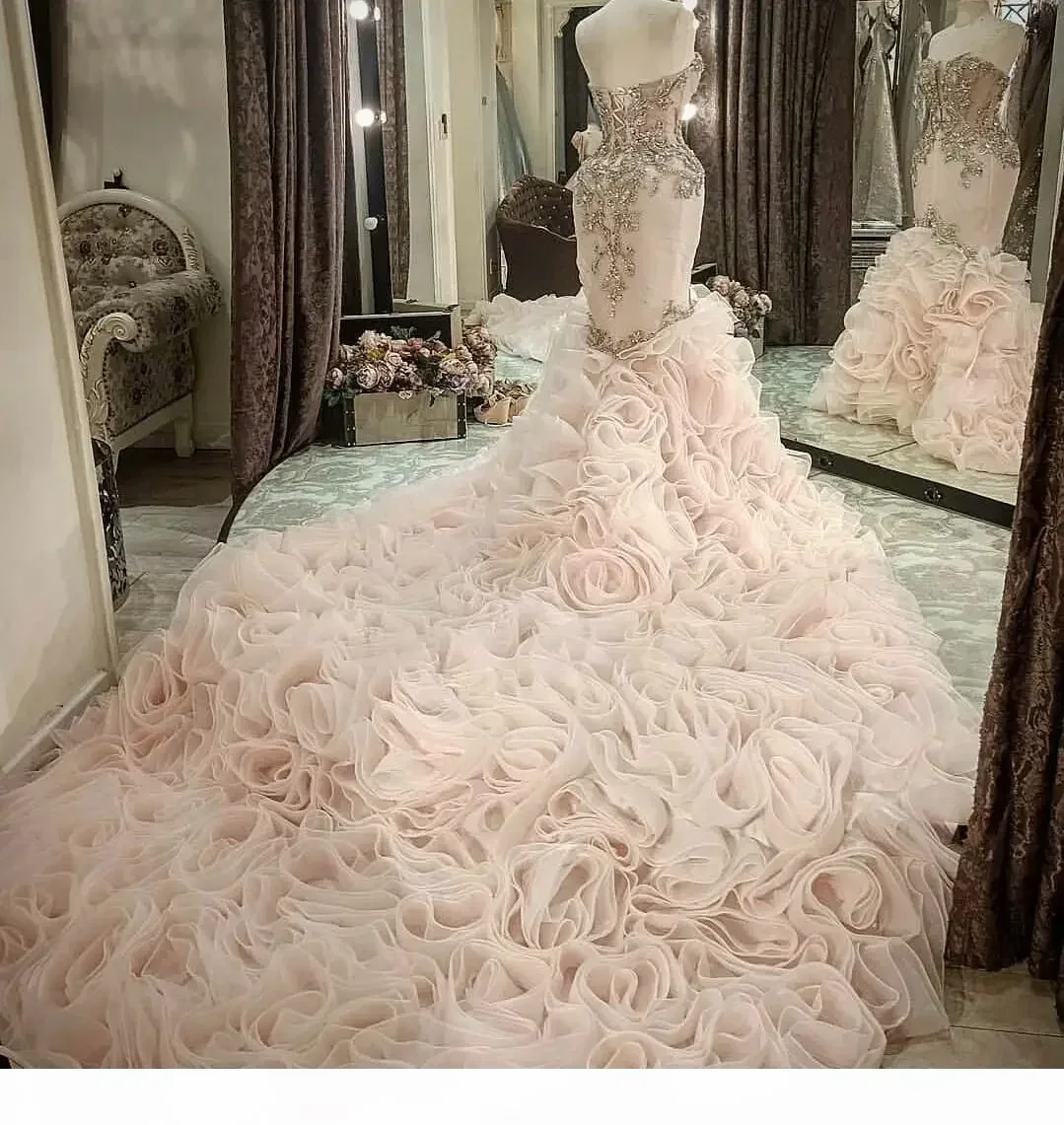 Maßgeschneiderte afrikanische Meerjungfrau-Kleider in Übergröße, Perlenapplikationen, abgestufte Röcke, Trompete, Brautkleider, Strand, Vintage, maßgeschneidert, Hochzeit