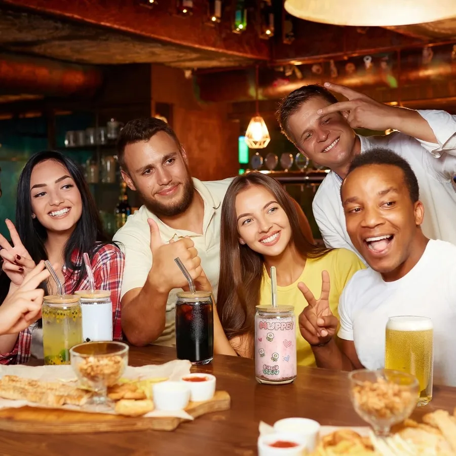 مجموعة 12 قطعة من أكواب الزجاجية على شكل بيرة مع أغطية من الخيزران وقش زجاجي لعصير القهوة المثلجة وشاي بوبا ومياه الويسكي - 16 أونصة تو