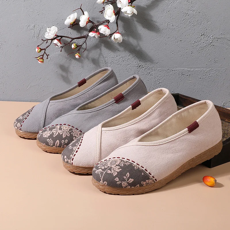 

2026 Women's Beige Gray Floral Embroidery Traditional Flat Shoes Comfort Linen Casual Daily Ethnic Chinese Hanfu Shoes Q-178