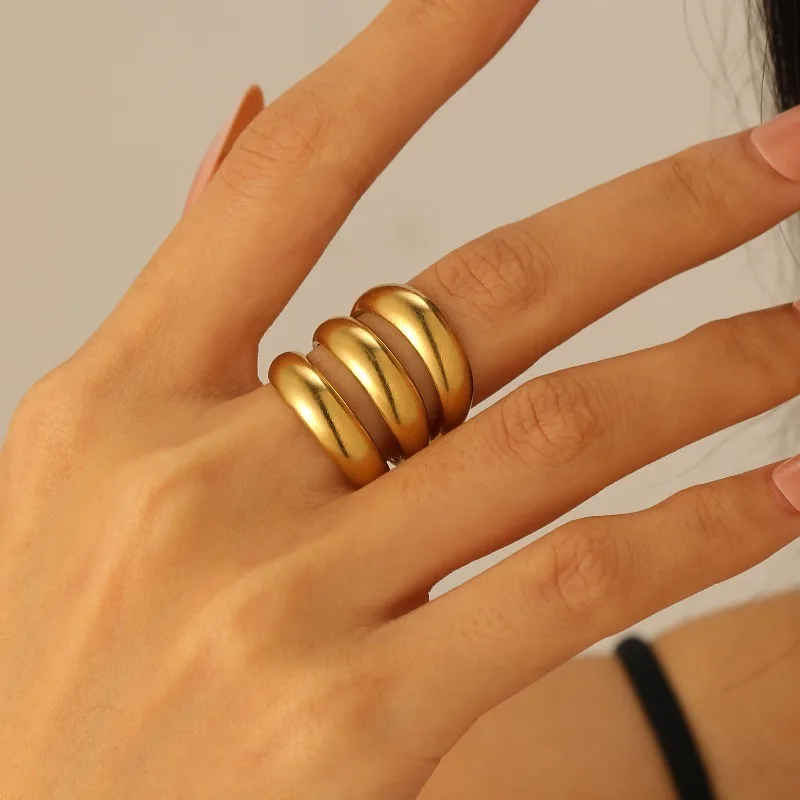 

Fashion hollow three-ring stainless steel ring women's ins niche simple high-end geometric index finger ring