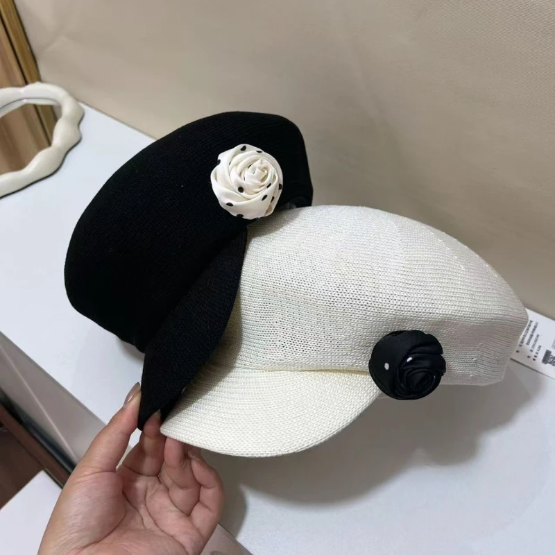 

Fashion French Style Camellia Flower Elegant Floral Bowler Hat British Hepburn Women's Women Retro Breathable Painter Cap