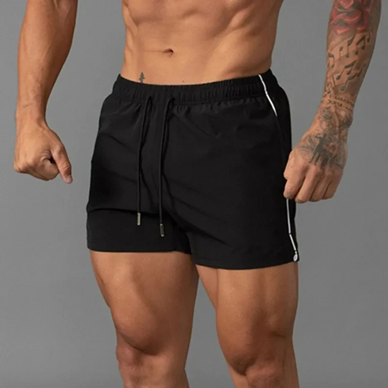 

New Summer Men's Leisure Sports Outdoor Shorts Breathable Leisure Running Fitness Pants Three-quarter Pants Solid Color