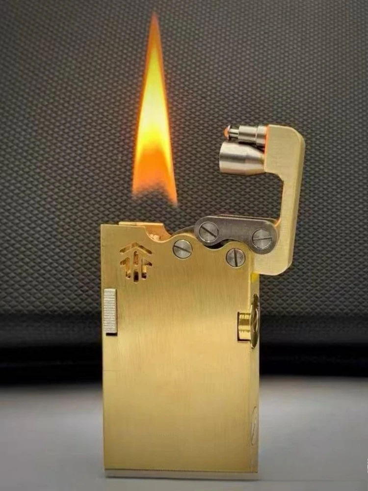 Handmade brass 8th generation automatic ignition mechanical armored dragon tongue lighter one-click ejection fuel lighter