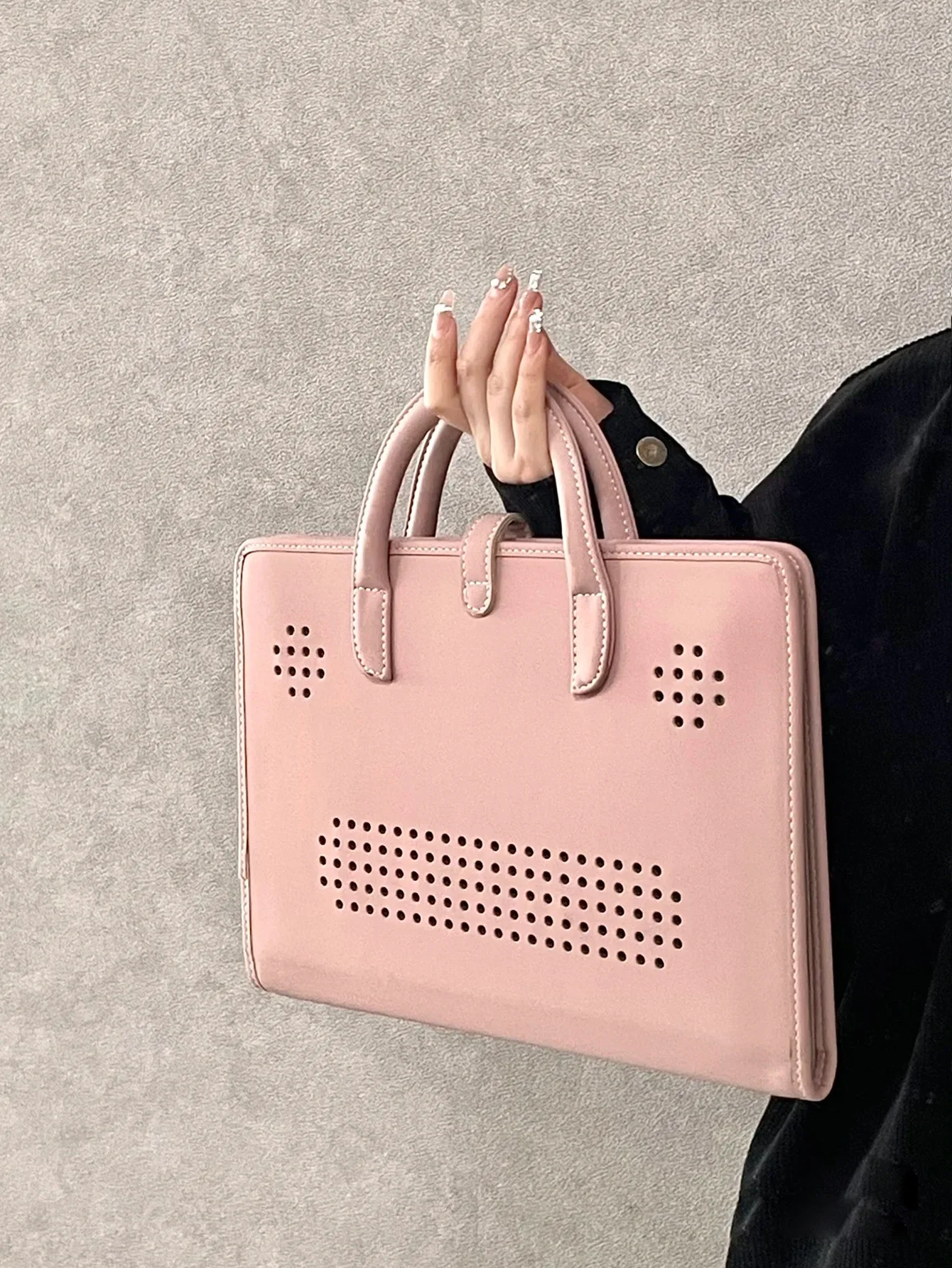 กระเป๋าใส่แล็ปท็อปแฟชั่น PU ขนาด 13/15 นิ้ว สีชมพู สำหรับสาวๆ