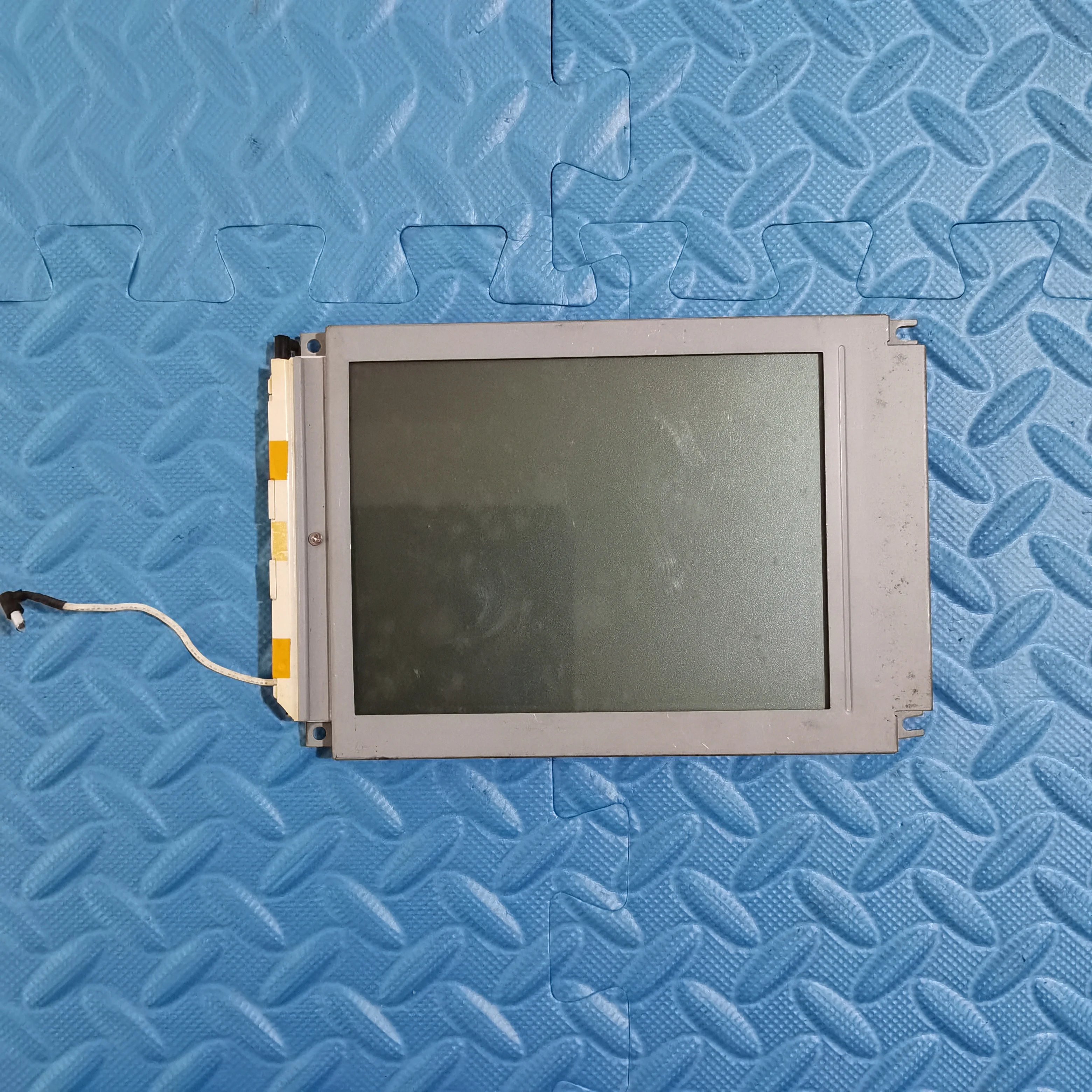 M696-L12A G  LCD display screen