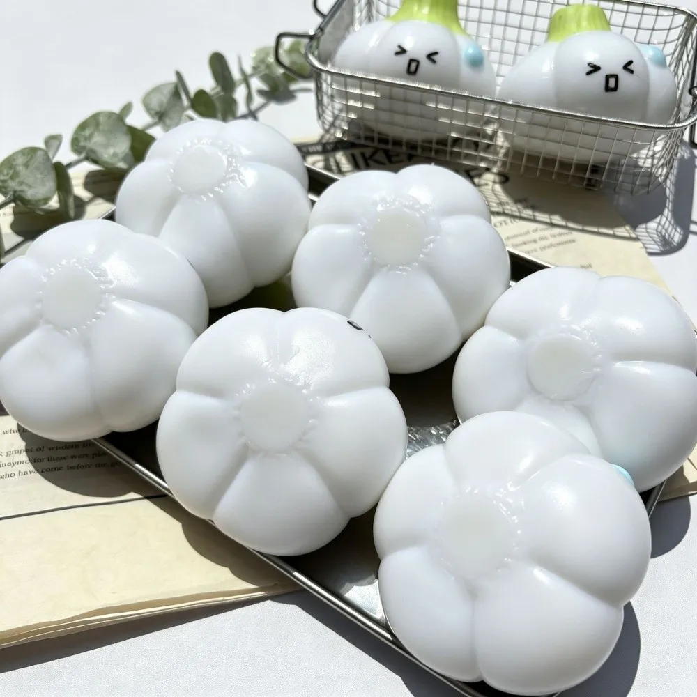 Crunchy Garlic Squeeze Sound Effects Anxiety Relief Crackling Garlic Squishy Comfortable Soft TPR Fidgets Children's Gifts