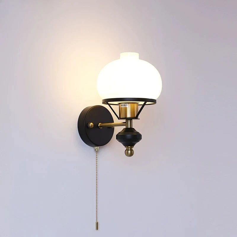 

French Bauhaus Wall Lamp American High-end Medieval Living Room Decoration Study Entrance Hall Bedroom Bedside Atmosphere Light