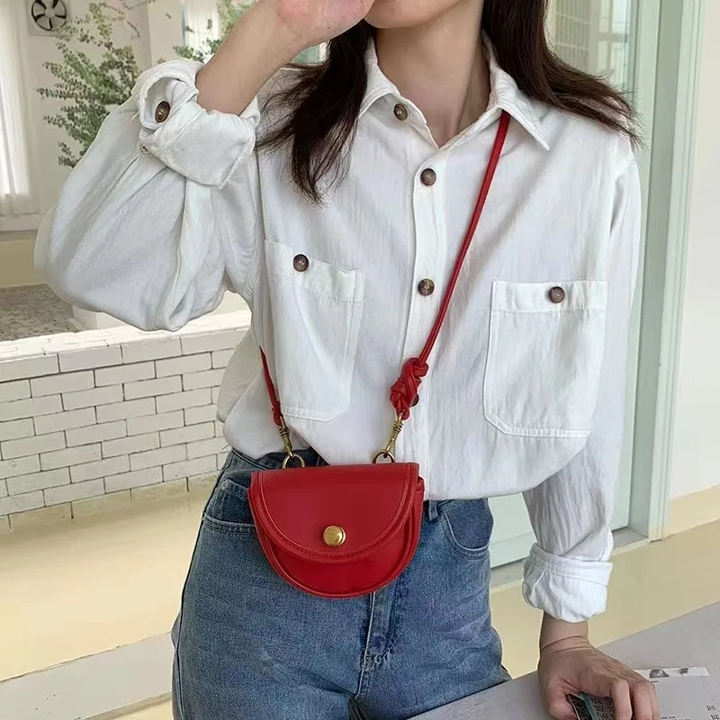 Creative Golden Lock Button Crossbody Bag New Fashionable Trendy Single Shoulder Red MIni Bag Solid Lipstick Keychain Small Bag