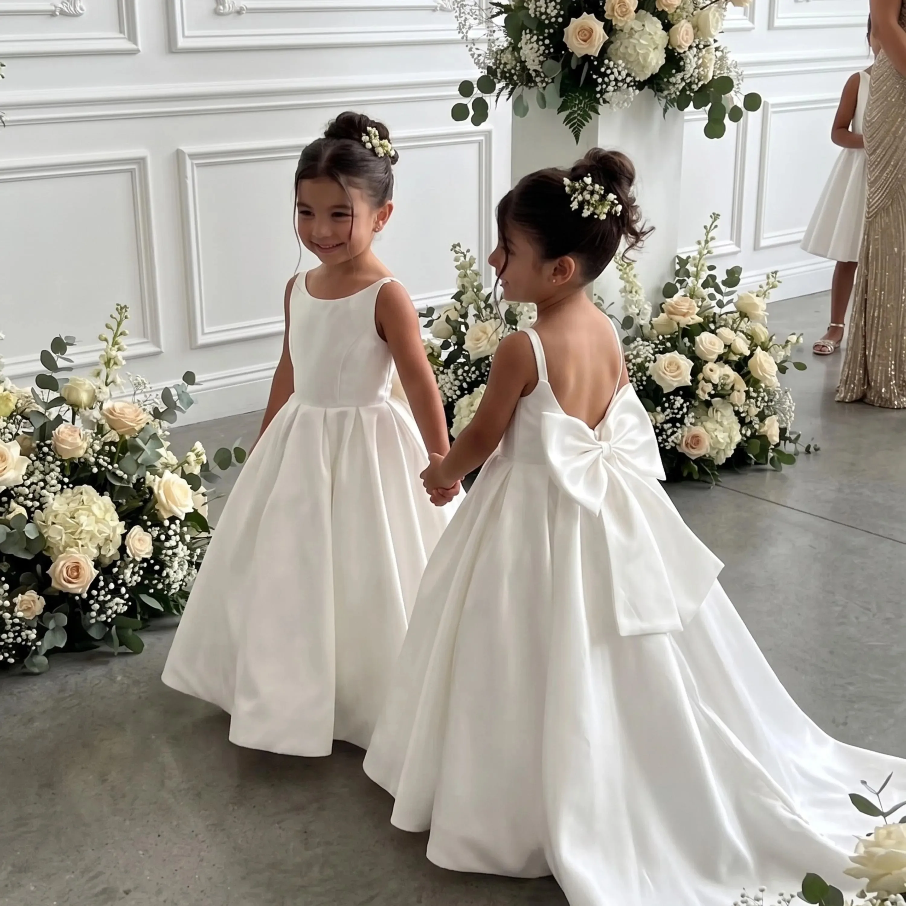White Flower Girl Dress With Bow Strap Mini Bridal Wedding Dress Kids Ball Gown 1st Communion Frock Customized Vestidos De Noiva