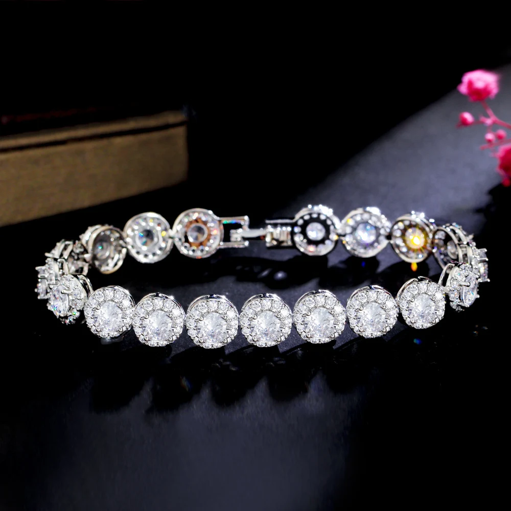 CWWZircons Glittering Round Cubic Zircon Pave Silver Color Women Wedding Banquet Engagement Bracelets for Brides Jewelry CB292