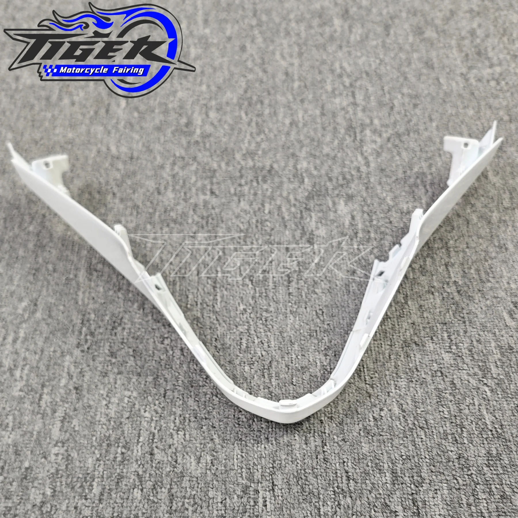 

For SUZUKI 1300 19 20 21 Headlamp Protector Motorcycle Guard Lense Cover For SUZUKI 1300 2019 2020 2021
