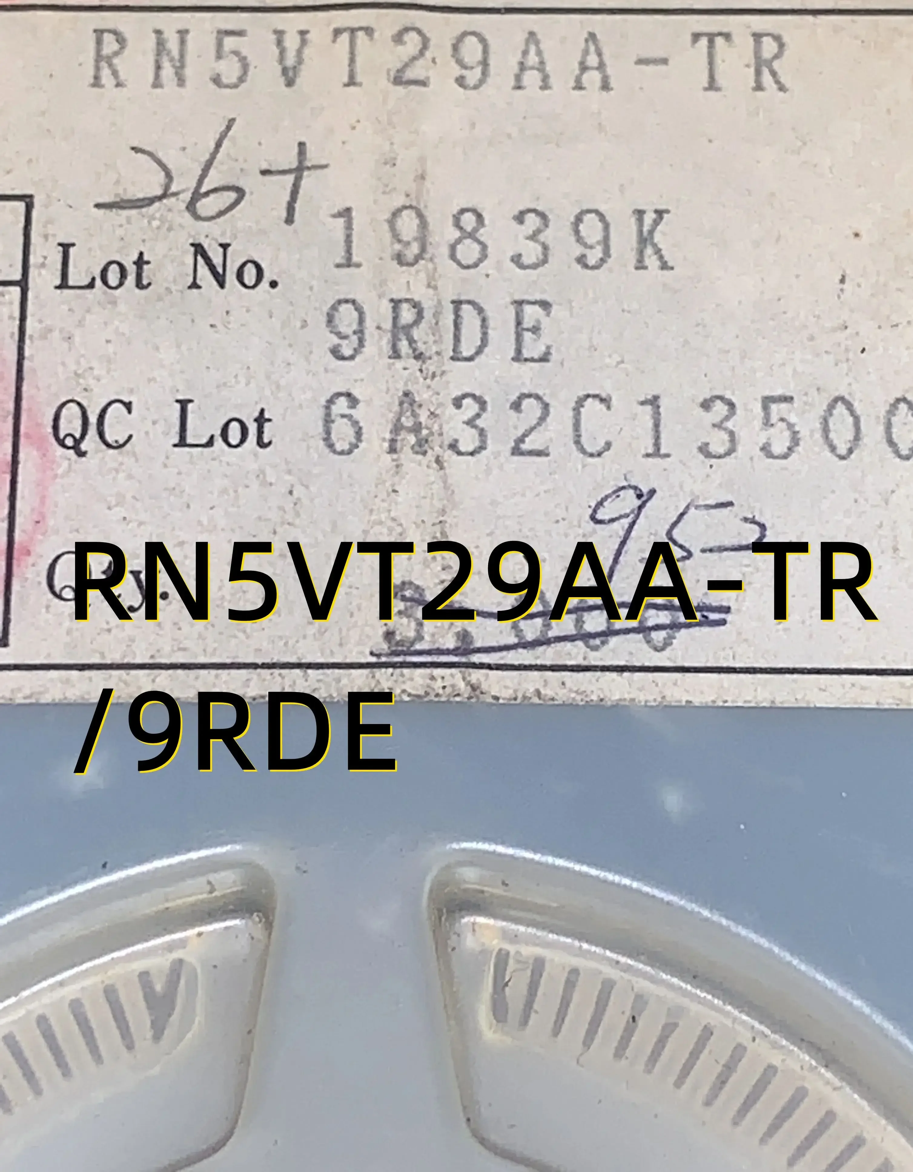 

10pcs RN5VT29AA-TR /9RDE