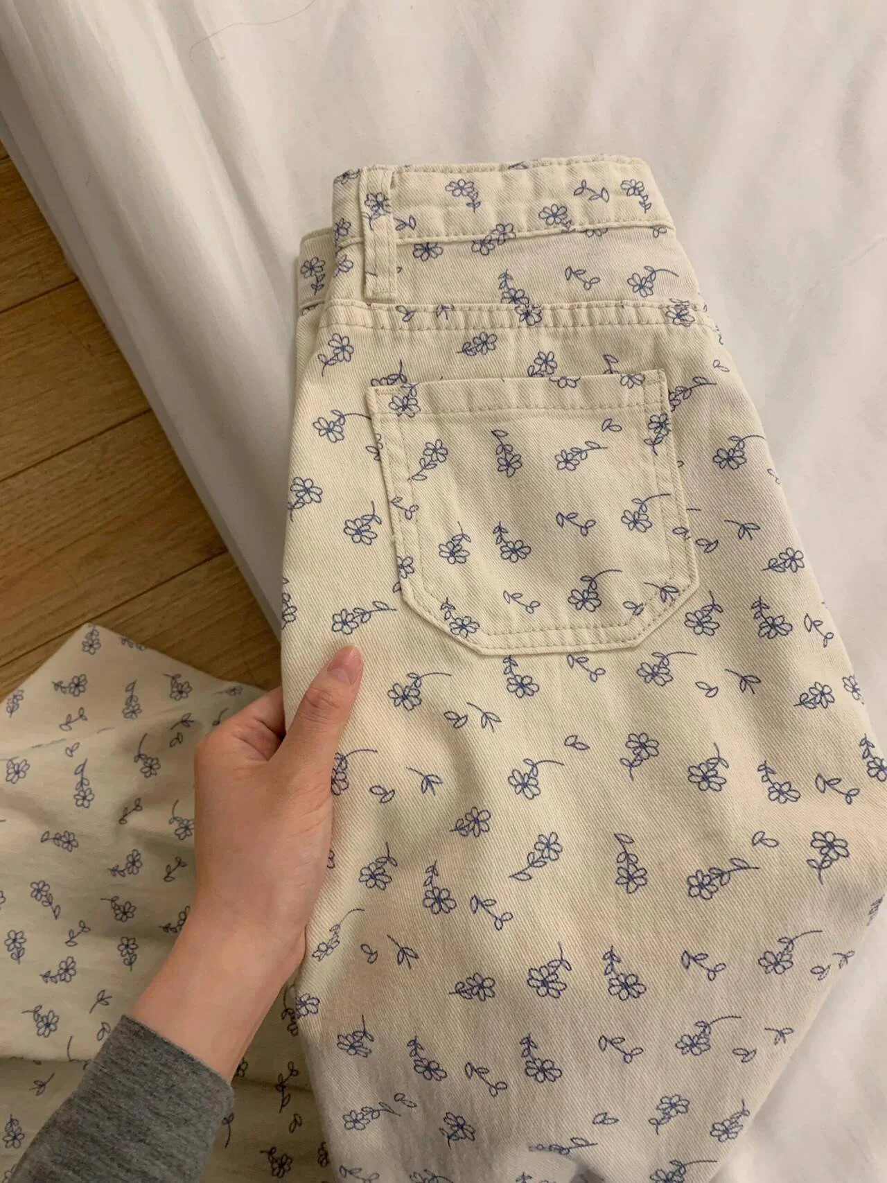 

Retro Floral Light Blue Straight Leg Jeans Women's Summer New Loose Fit Slimming Cool Wide Leg Long Pants High Waist Denim