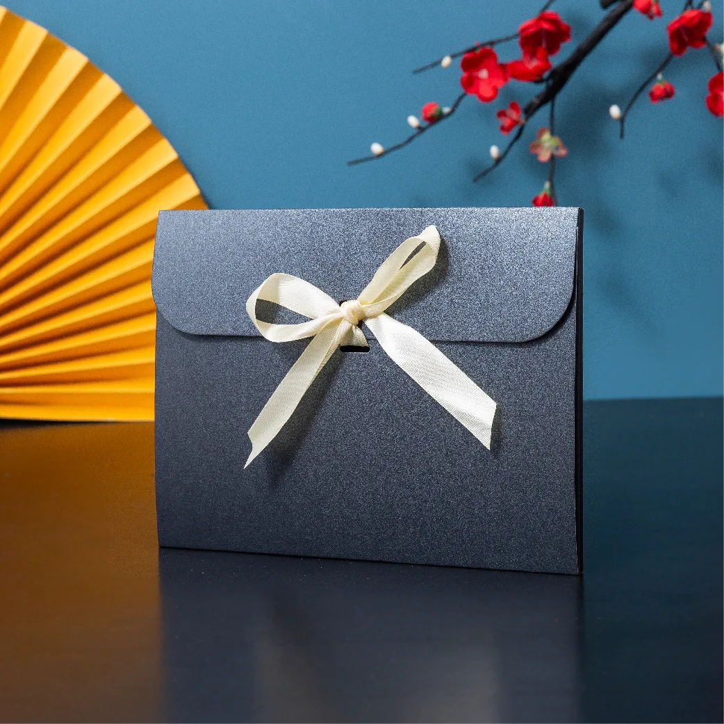 100Pcs 24*18*0.7cm Kraft Paper Postcard Packaging Box With Ribbon Envelope Box Silk Packaging Bag Box Scarf Gift Packaging view 3