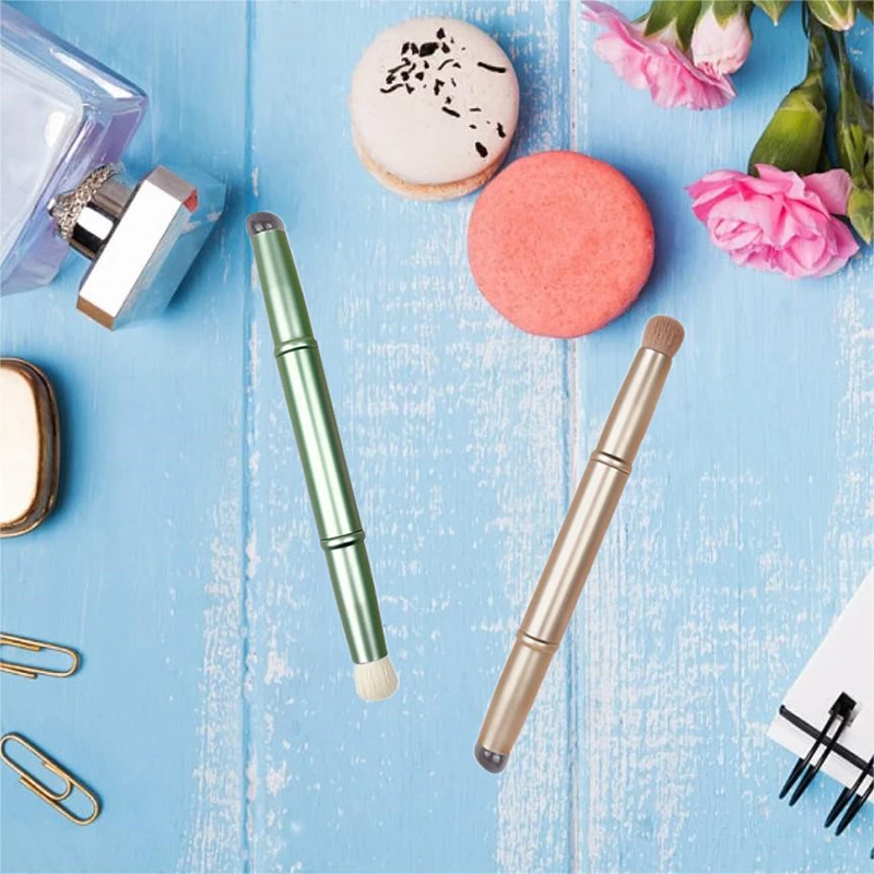 1pc Concealerborstel met deksel Dubbelzijdige ronde kopborstel Nagelborstel Zachte lip Oogschaduw Foundation Make-upborstel voor vrouwen