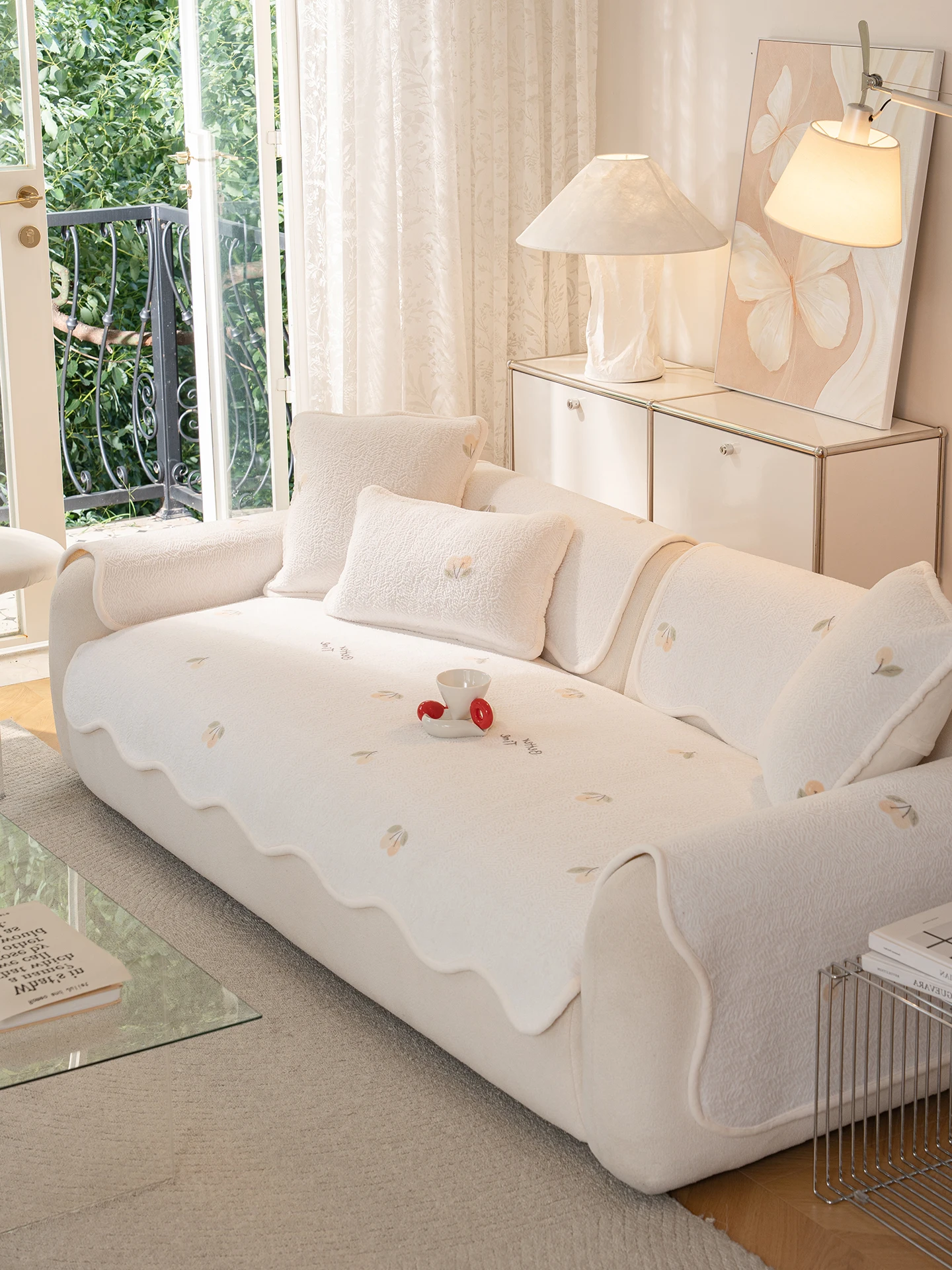 

Зимняя накидка на диван из молочного вельвета в стиле принцессы, фиксированная, противоскользящая, для гостиной, уникальной формы, удобная, из мягкой ткани