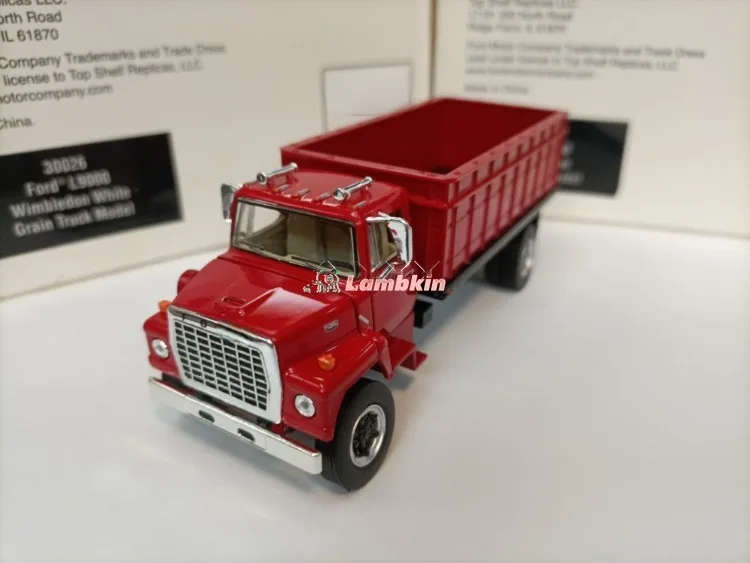 

Top Shelf 1:64 For Ford L9000 Alloy Heavy Duty Cargo Truck Model Red Collectible Ornament Miniature