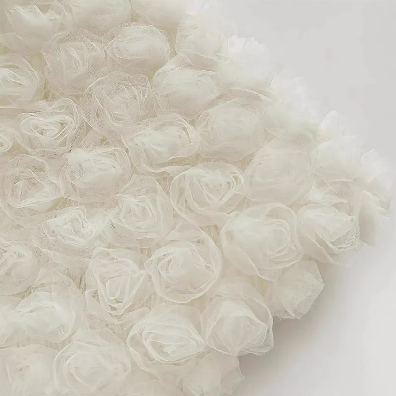 

INS style Three-Dimensional Rose Plate Flower Lace Fabric High-Density Mesh Fabric For Dress Fluffy Dress Designer Fabric