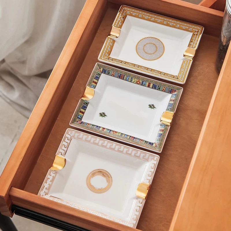 

CLEARANCE SALE-European Luxury Grid Pattern Ceramic Cigar Ashtray With Human Head Horse Design Ash Tray Holder Decoration Gift