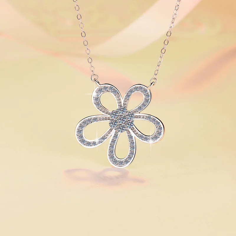 s925スターリングシルバー-ライトラグジュアリーネックレス-ひまわり-フルダイヤモンド-五弁花-大きな花-モアサナイト鎖骨チェーン