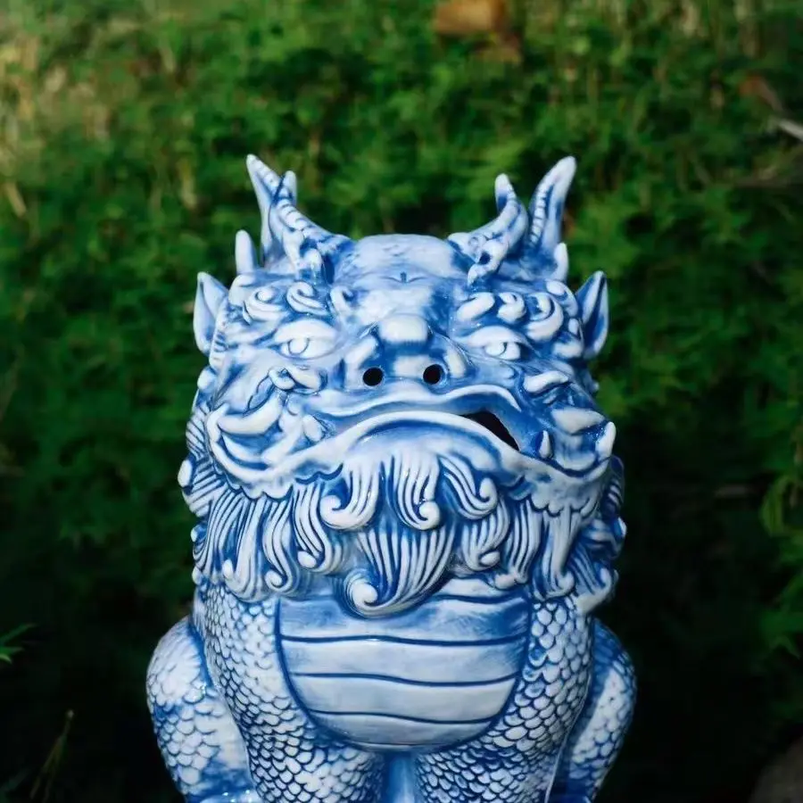 

Синий и белый тонкий ремесленный Pixiu ручной работы с кривым ртом, подходящий для украшения дома или подарка