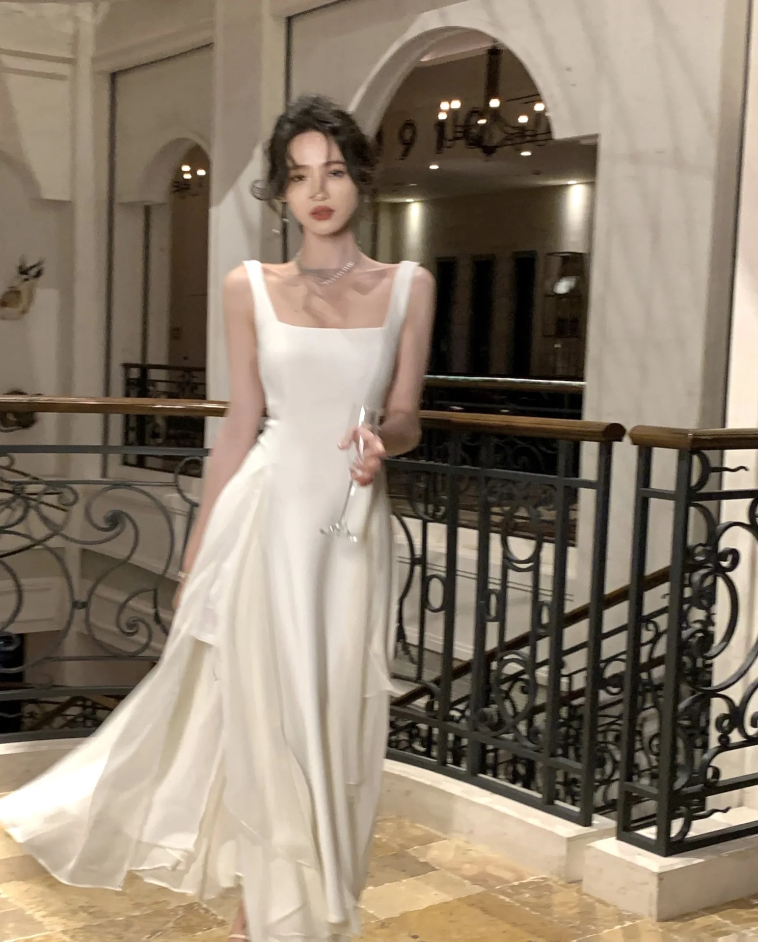 Nowe Modne Sukienki Damskie Bez Rękawów z Kwadratowym Dekoltem Sukienka na Imprezę Luźna Sukienka Midi w Linii A z Kwadratowym Dekoltem Nowe Letnie Sukienki na Bal 2023