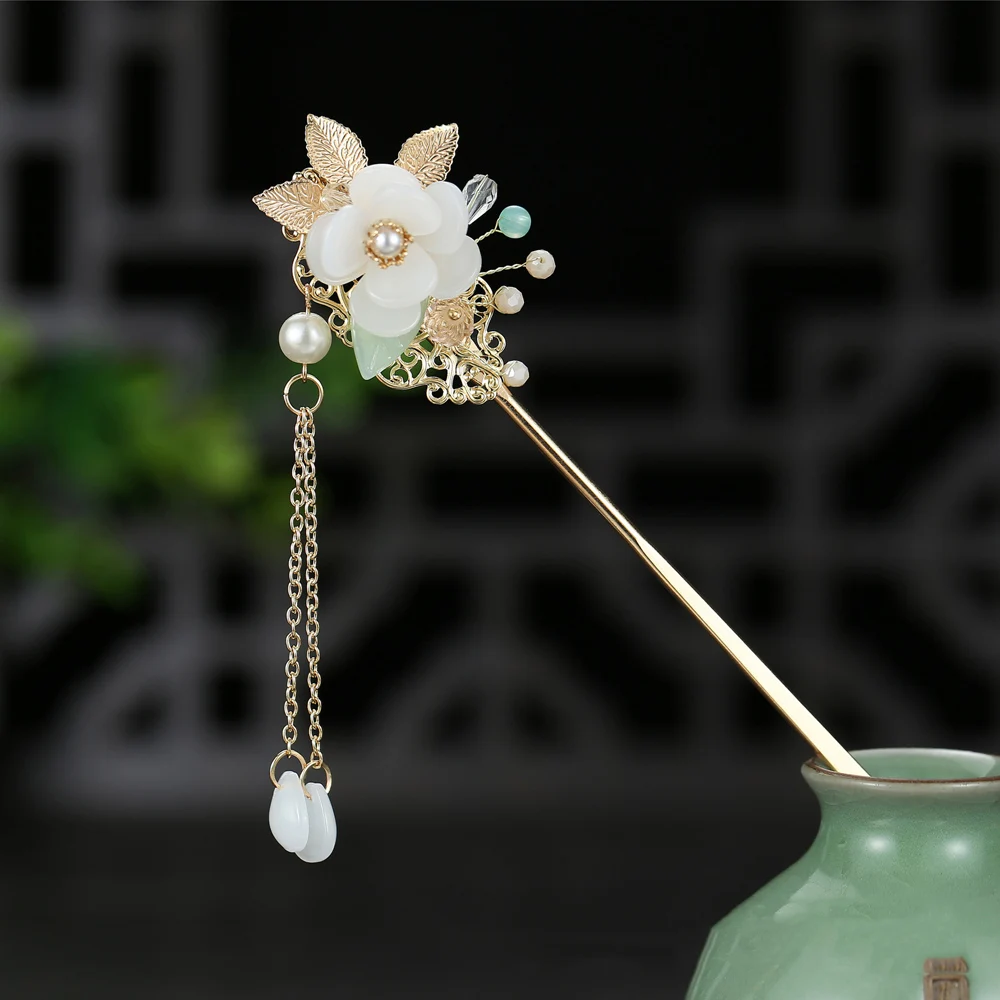 2023 New Chinese Hair Stick Girls Vintage Wedding Hanfu Decor Hairpin Flower Tassel Pearl Hair Bun Chopsticks Bride Hair Jewelry