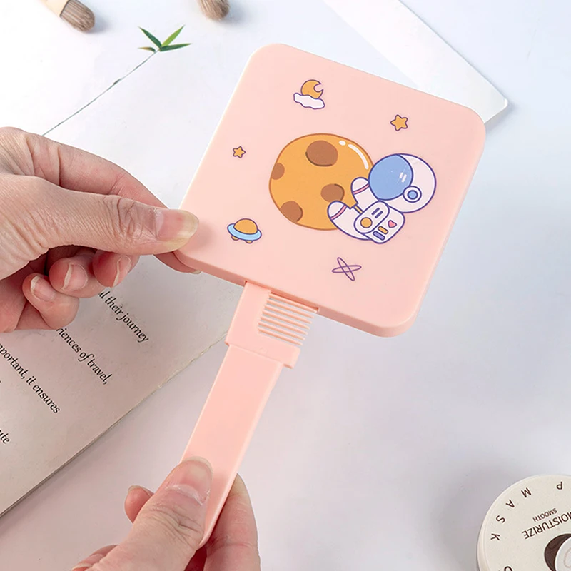 1 Stuks Draagbare Make-Up Spiegel Met Pull-Out Type Kam Voor Meisje Cadeau Make-Up Tools Reizen Schattige Cartoon Astronaut ﻿