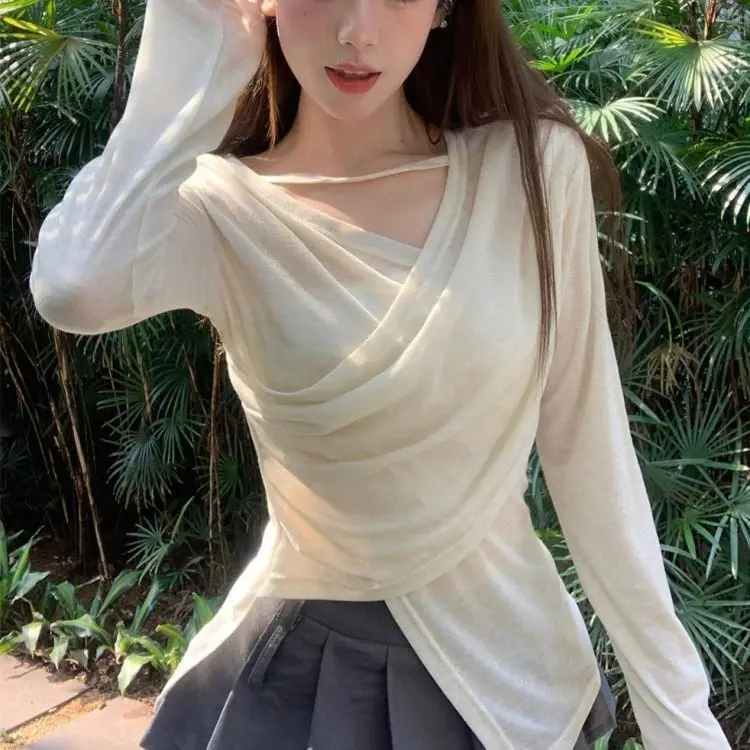 

French Gentle Solid Color V-Neck Long Sleeved Sunscreen Knitted Shirt With Summer Women's Cross Design Thin Early Autumn Top