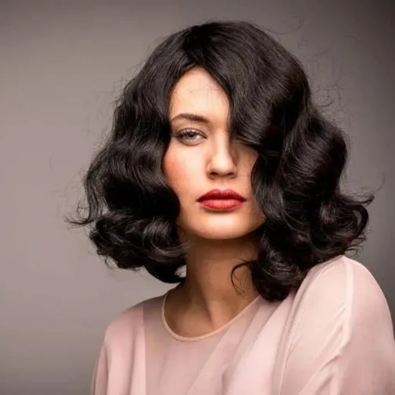 Wig with large waves, gentle and realistic side-parted fluffy curly hair for women